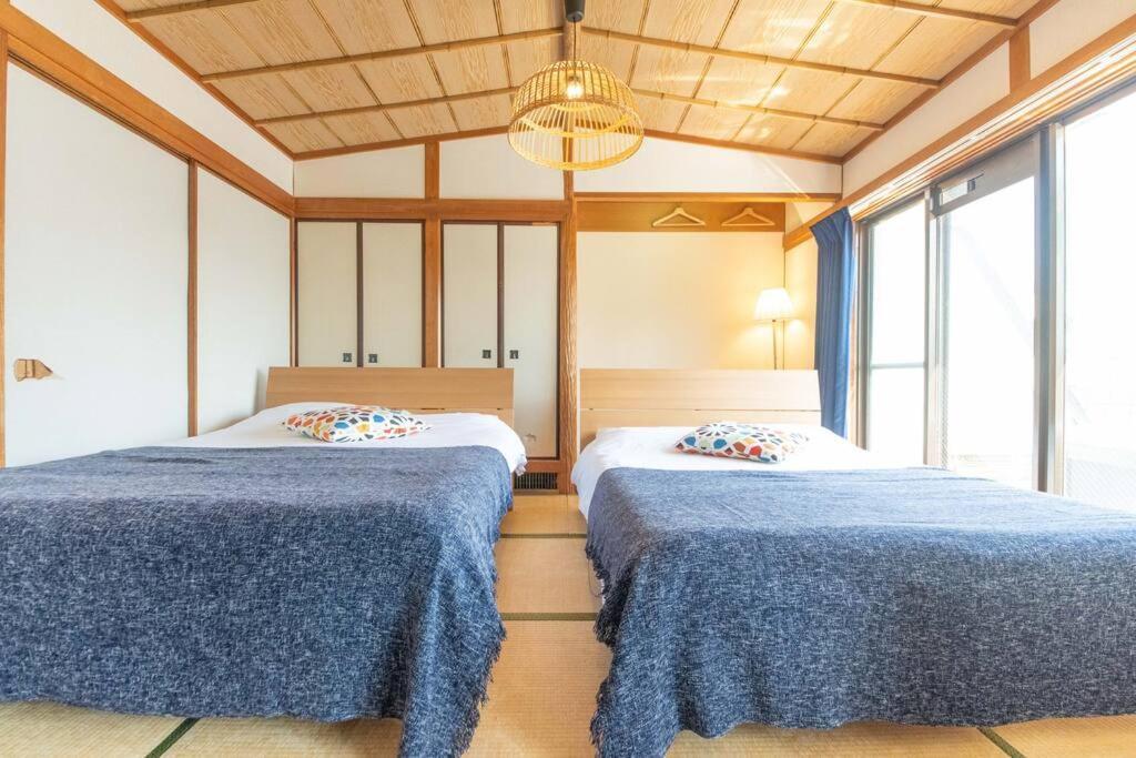 Sanacion Motomachi 7 なんばで150平米の広々空間 最大14名 Netflix見れます Lägenhet Osaka Exteriör bild