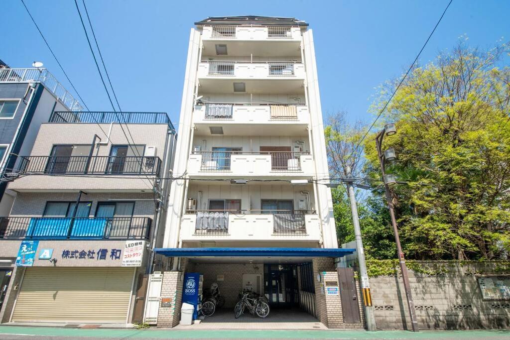 Sanacion Motomachi 7 なんばで150平米の広々空間 最大14名 Netflix見れます Lägenhet Osaka Exteriör bild