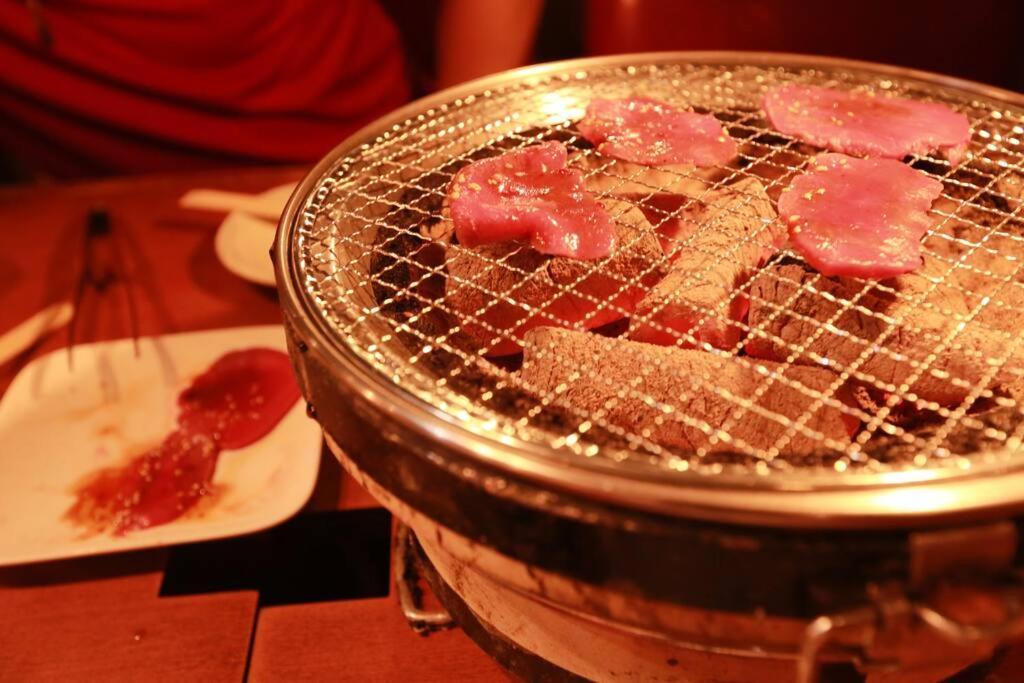 Sanacion Motomachi 7 なんばで150平米の広々空間 最大14名 Netflix見れます Lägenhet Osaka Exteriör bild