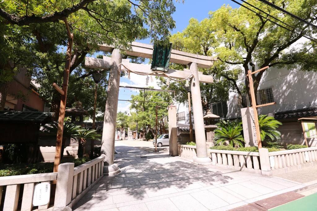 Sanacion Motomachi 7 なんばで150平米の広々空間 最大14名 Netflix見れます Lägenhet Osaka Exteriör bild