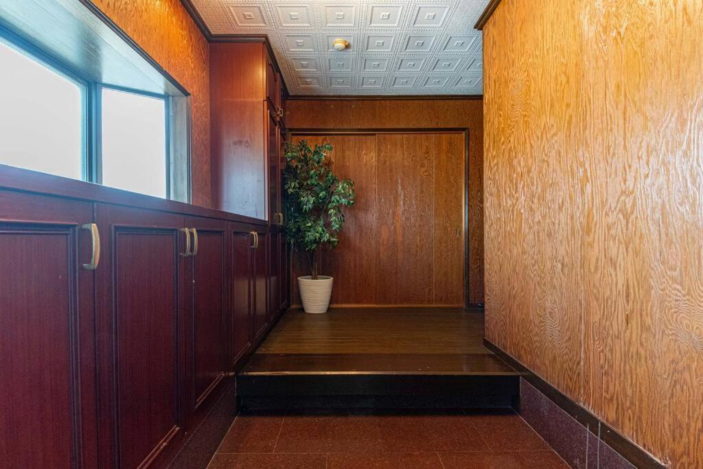 Sanacion Motomachi 7 なんばで150平米の広々空間 最大14名 Netflix見れます Lägenhet Osaka Exteriör bild